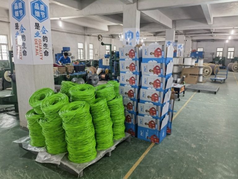 High Grade Ethernet Cable Manufacturer,Cat5e cable Custom Made China Factory ,Price 4pair cable with messenger outdoor lan cable China Supplier